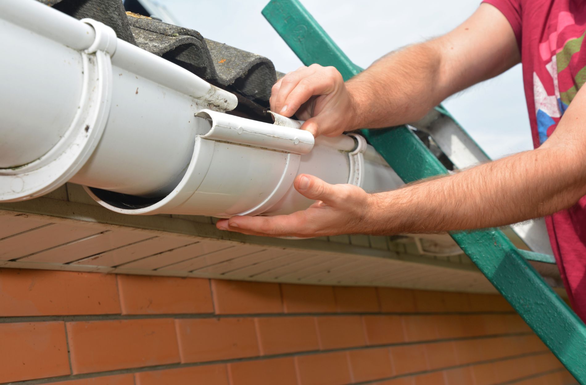 gutter joints